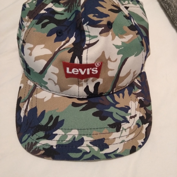 Levi's hat - Picture 2 of 3